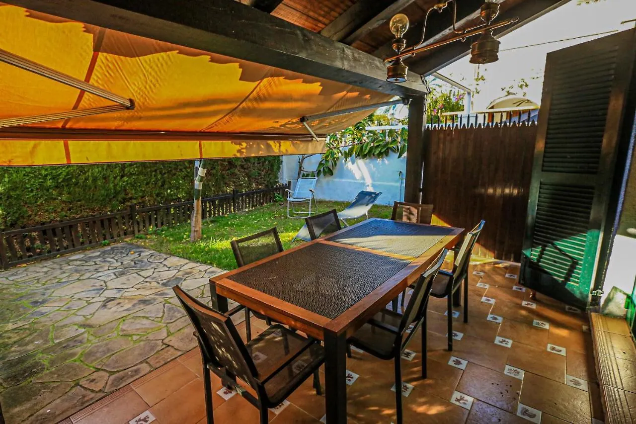 Calderon De La Barca - Only Families Villa Cambrils
